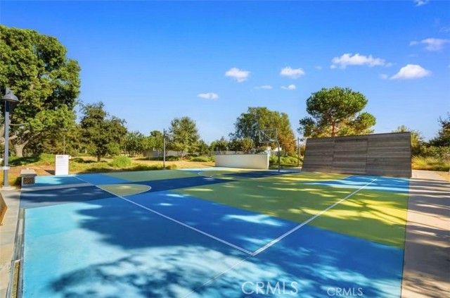 221 Stage, Irvine, CA 92618