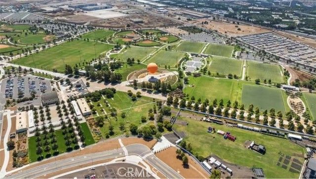 221 Stage, Irvine, CA 92618