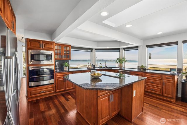 28904 5th Avenue S, Federal Way, WA 98003