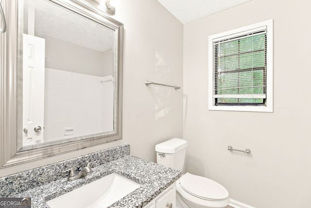135 N Creek Trail, Jonesboro, GA 30238