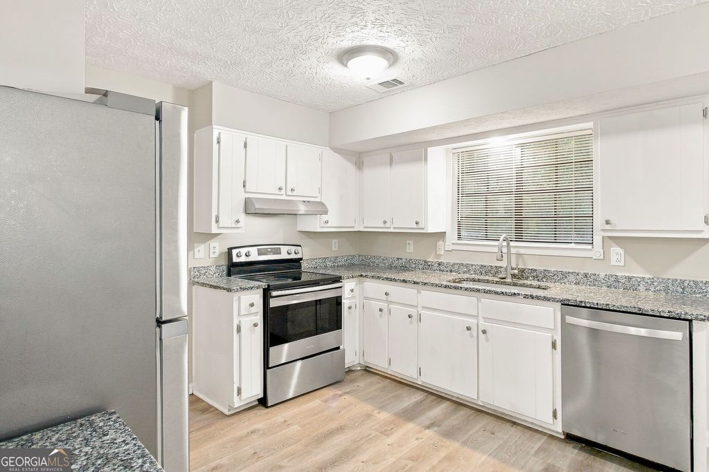 135 N Creek Trail, Jonesboro, GA 30238 — photo 5