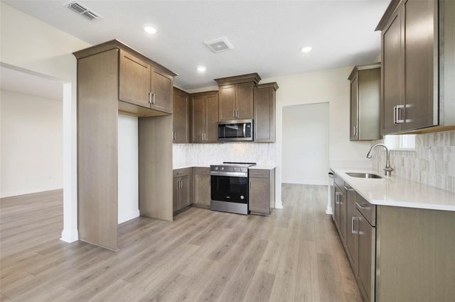 7545 LAUREATE BOULEVARD 7303, Orlando, FL 32827