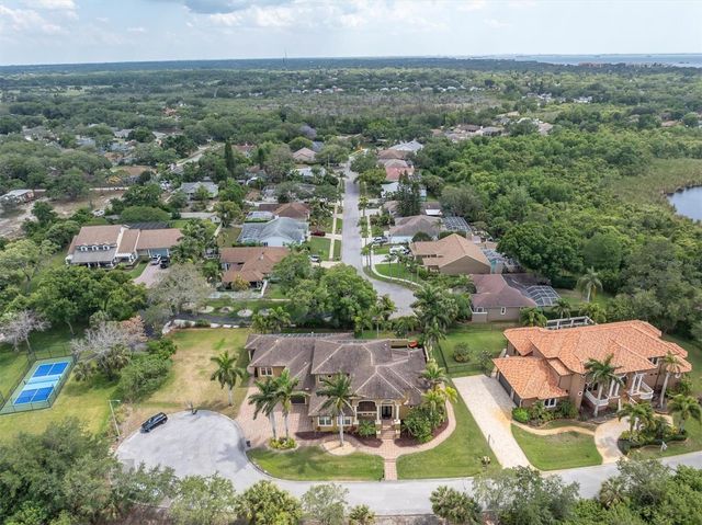 1067 ASHLAND AVENUE, Tarpon Springs, FL 34689