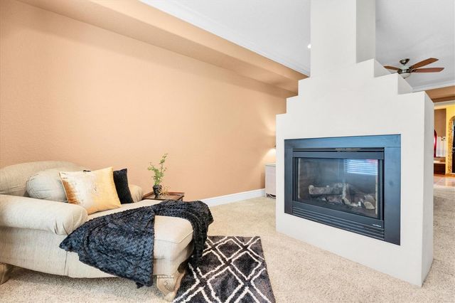 1067 ASHLAND AVENUE, Tarpon Springs, FL 34689