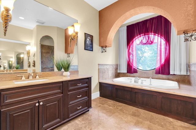 1067 ASHLAND AVENUE, Tarpon Springs, FL 34689