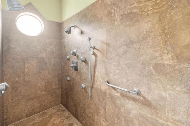 1067 ASHLAND AVENUE, Tarpon Springs, FL 34689