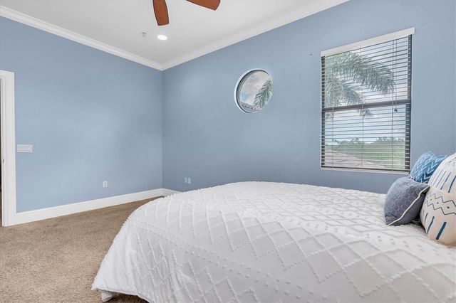 1067 ASHLAND AVENUE, Tarpon Springs, FL 34689