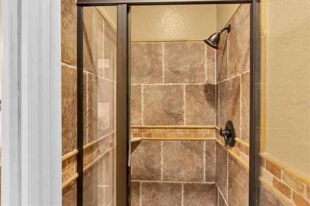 1067 ASHLAND AVENUE, Tarpon Springs, FL 34689