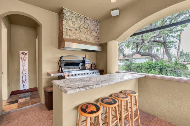 1067 ASHLAND AVENUE, Tarpon Springs, FL 34689