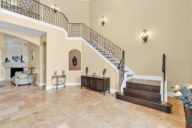 1067 ASHLAND AVENUE, Tarpon Springs, FL 34689