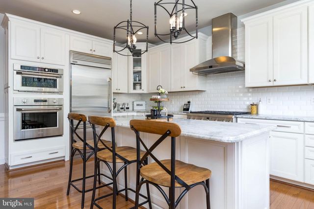5800 WATERLOO BRIDGE CIR, Haymarket, VA 20169