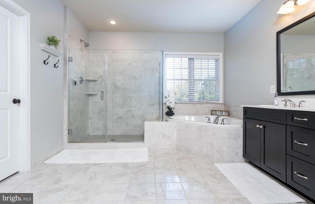 5800 WATERLOO BRIDGE CIR, Haymarket, VA 20169