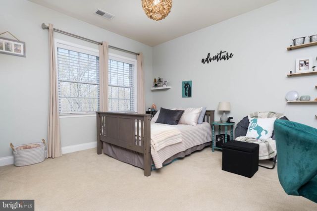 5800 WATERLOO BRIDGE CIR, Haymarket, VA 20169