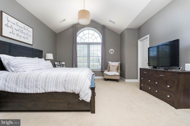 5800 WATERLOO BRIDGE CIR, Haymarket, VA 20169
