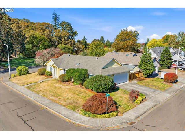 527 Ne 25TH Ct, Hillsboro, OR 97124