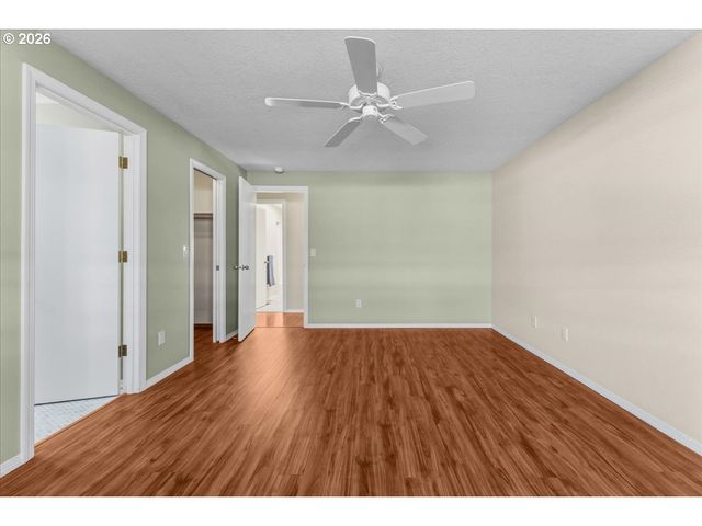 527 Ne 25TH Ct, Hillsboro, OR 97124