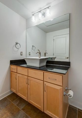 3000 Vanderbilt Pl Apt 324, Nashville, TN 37212