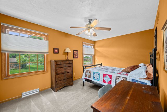 8513 17th Street W, Rock Island, IL 61201