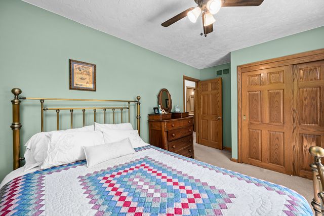 8513 17th Street W, Rock Island, IL 61201
