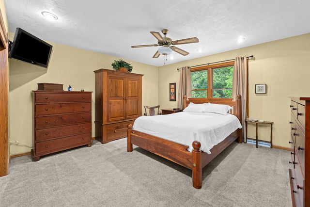 8513 17th Street W, Rock Island, IL 61201