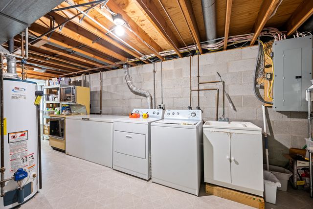 8513 17th Street W, Rock Island, IL 61201