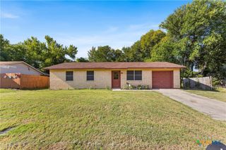 104 E Arlo Road, Harker Heights, TX 76548
