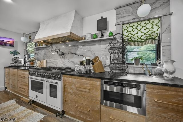 590 W Shore Trl, Sparta Twp., NJ 07871