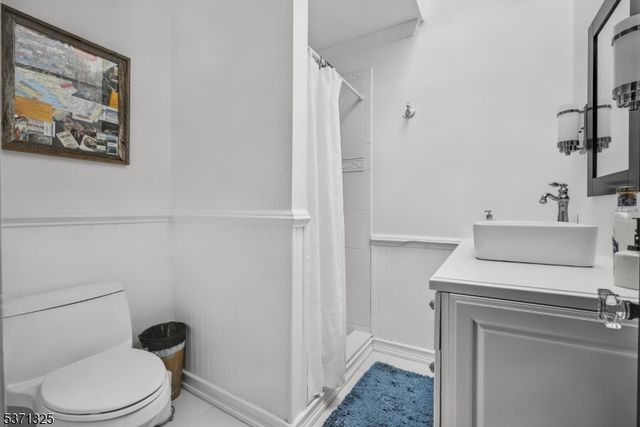 590 W Shore Trl, Sparta Twp., NJ 07871