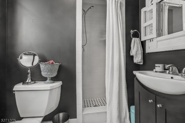 590 W Shore Trl, Sparta Twp., NJ 07871