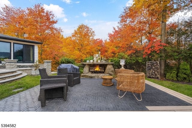 590 W Shore Trl, Sparta Twp., NJ 07871