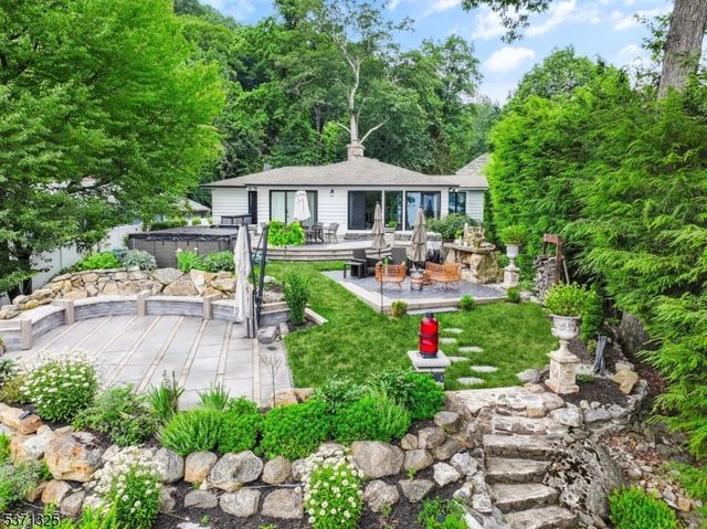 590 W Shore Trl, Sparta Twp., NJ 07871