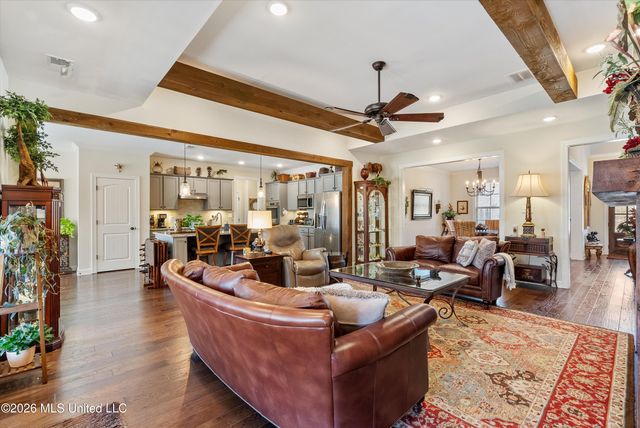 1586 Carlee Drive, Hernando, MS 38632