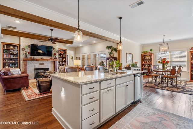 1586 Carlee Drive, Hernando, MS 38632