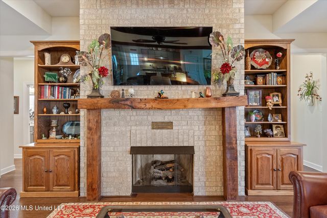 1586 Carlee Drive, Hernando, MS 38632