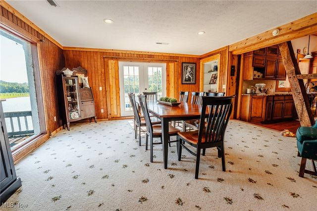 5593 Hudson Drive SW, Navarre, OH 44662