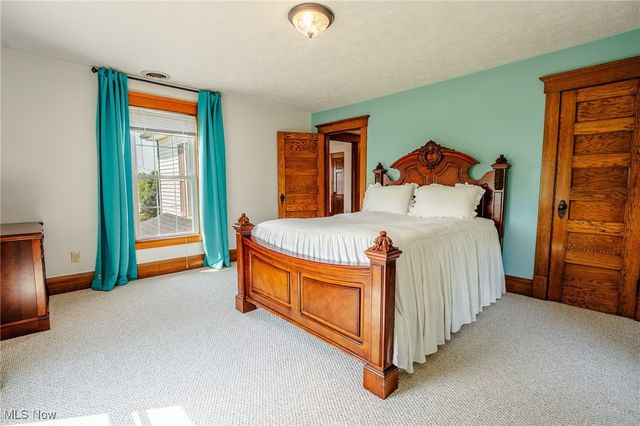 5593 Hudson Drive SW, Navarre, OH 44662