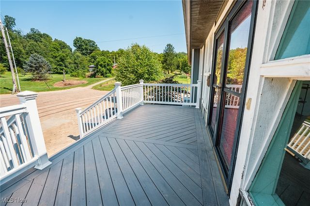 5593 Hudson Drive SW, Navarre, OH 44662