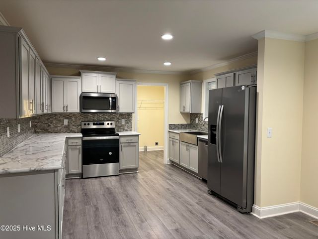 64 High Orchard Road, Whiteville, NC 28472