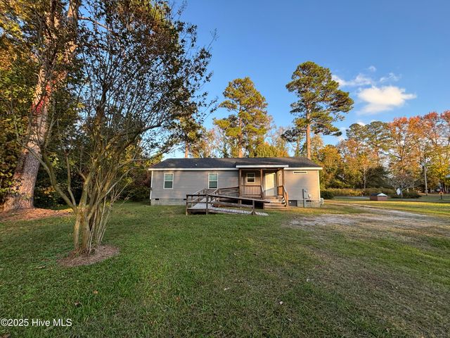 64 High Orchard Road, Whiteville, NC 28472