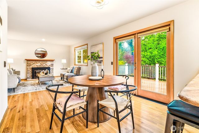 7116 NE 168TH St, Kenmore, WA 98028