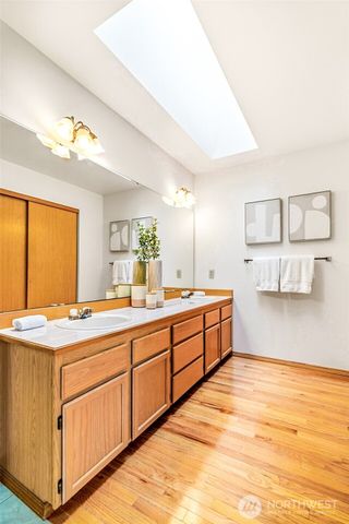 7116 NE 168TH St, Kenmore, WA 98028
