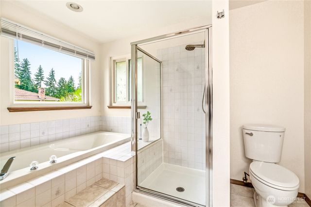 7116 NE 168TH St, Kenmore, WA 98028