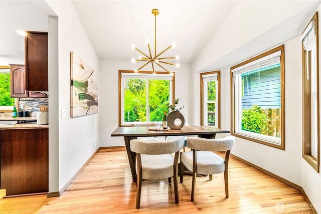 7116 NE 168TH St, Kenmore, WA 98028