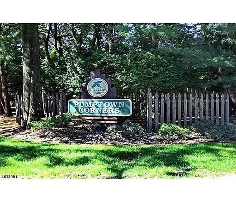 5 Pheasant Run, Edison, NJ 08820