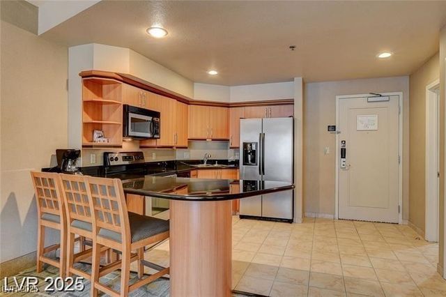 211 East Flamingo Road 615, Las Vegas, NV 89169