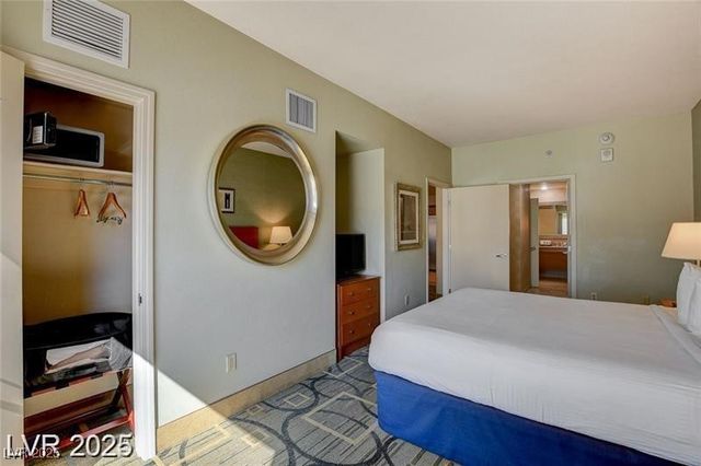 211 East Flamingo Road 615, Las Vegas, NV 89169