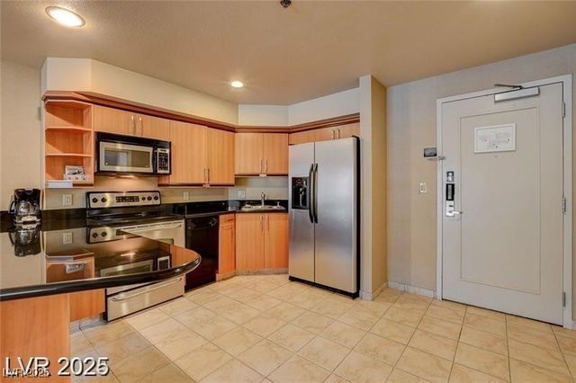 211 East Flamingo Road 615, Las Vegas, NV 89169