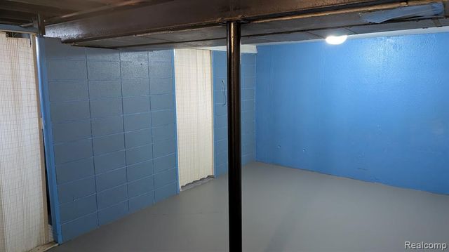 11657 Engleman Road, Warren, MI 48089