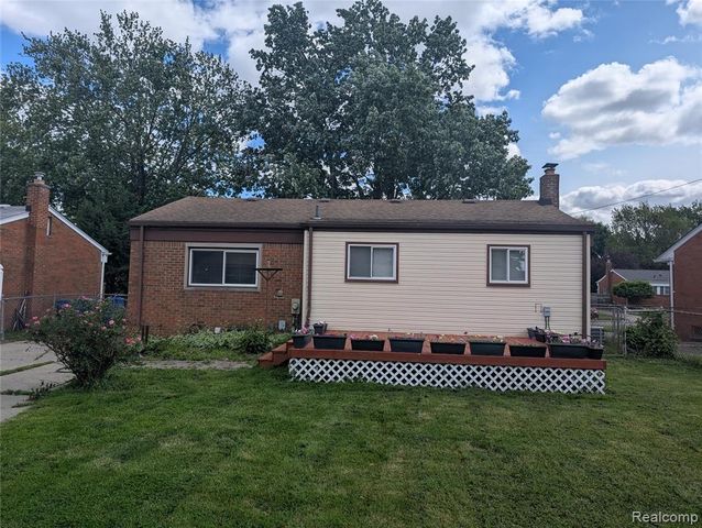 11657 Engleman Road, Warren, MI 48089