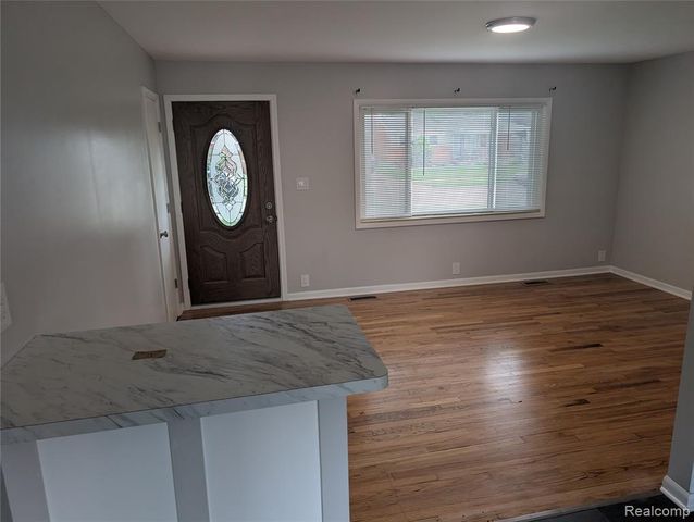 11657 Engleman Road, Warren, MI 48089